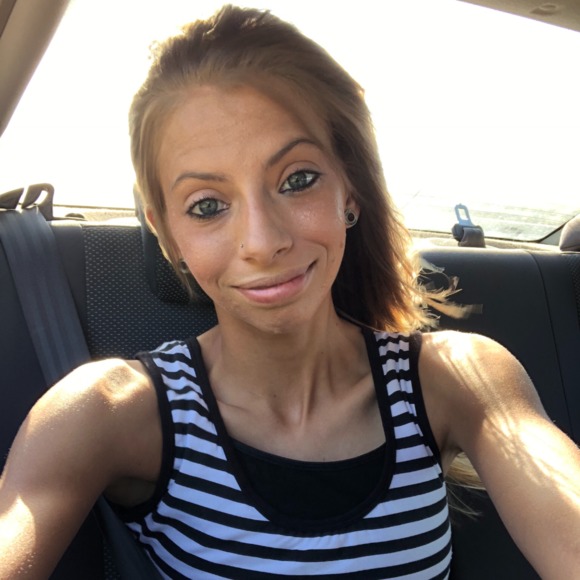 Meet your Posher, Mamie - Picture 1 of 1